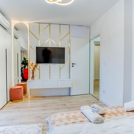Hi Apartman Bukarest Kültér fotó