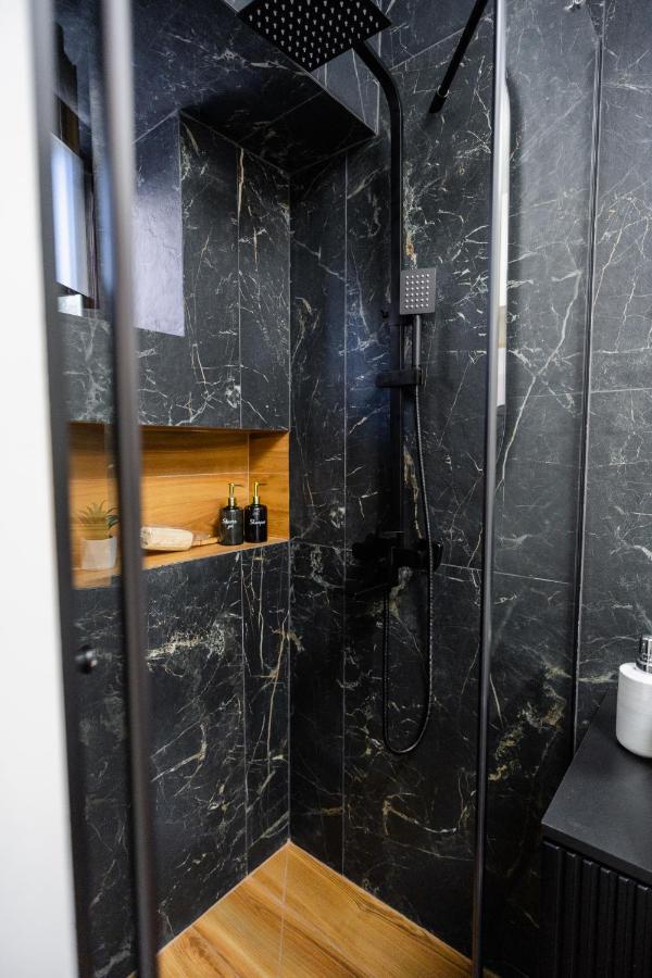Hi Apartman Bukarest Kültér fotó