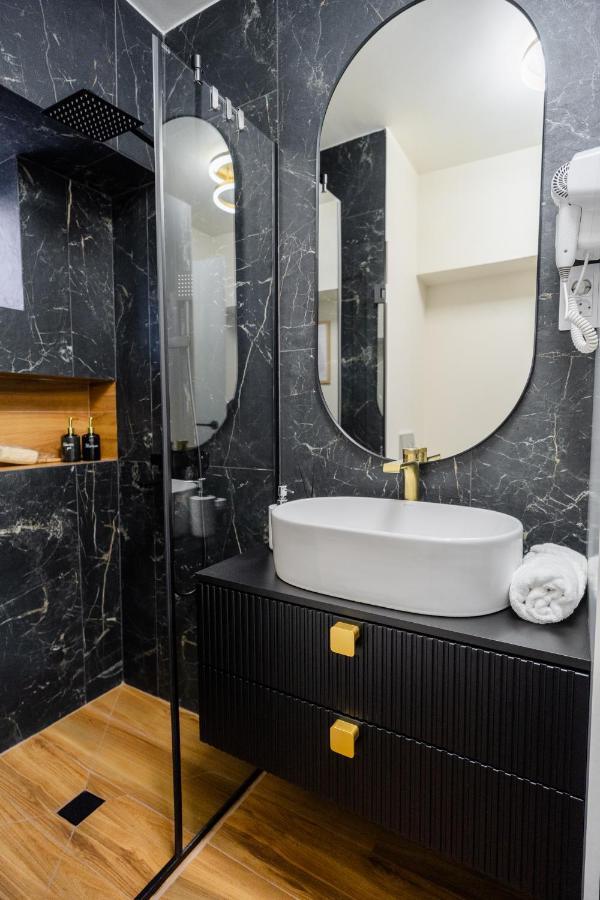 Hi Apartman Bukarest Kültér fotó